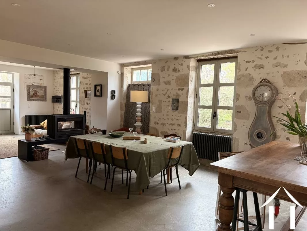 Maison de maître à vendre st germain de salles, auvergne, AP03007996 Image - 3