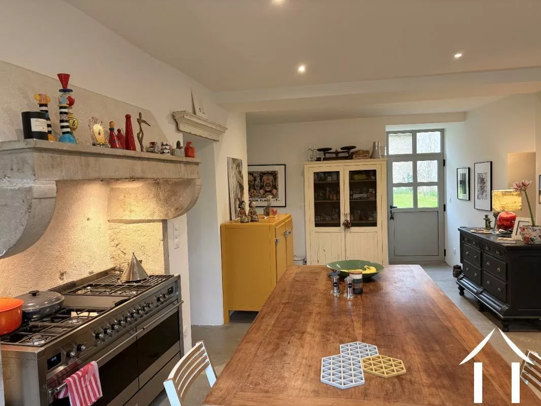 Maison de maître à vendre st germain de salles, auvergne, AP03007996 Image - 4