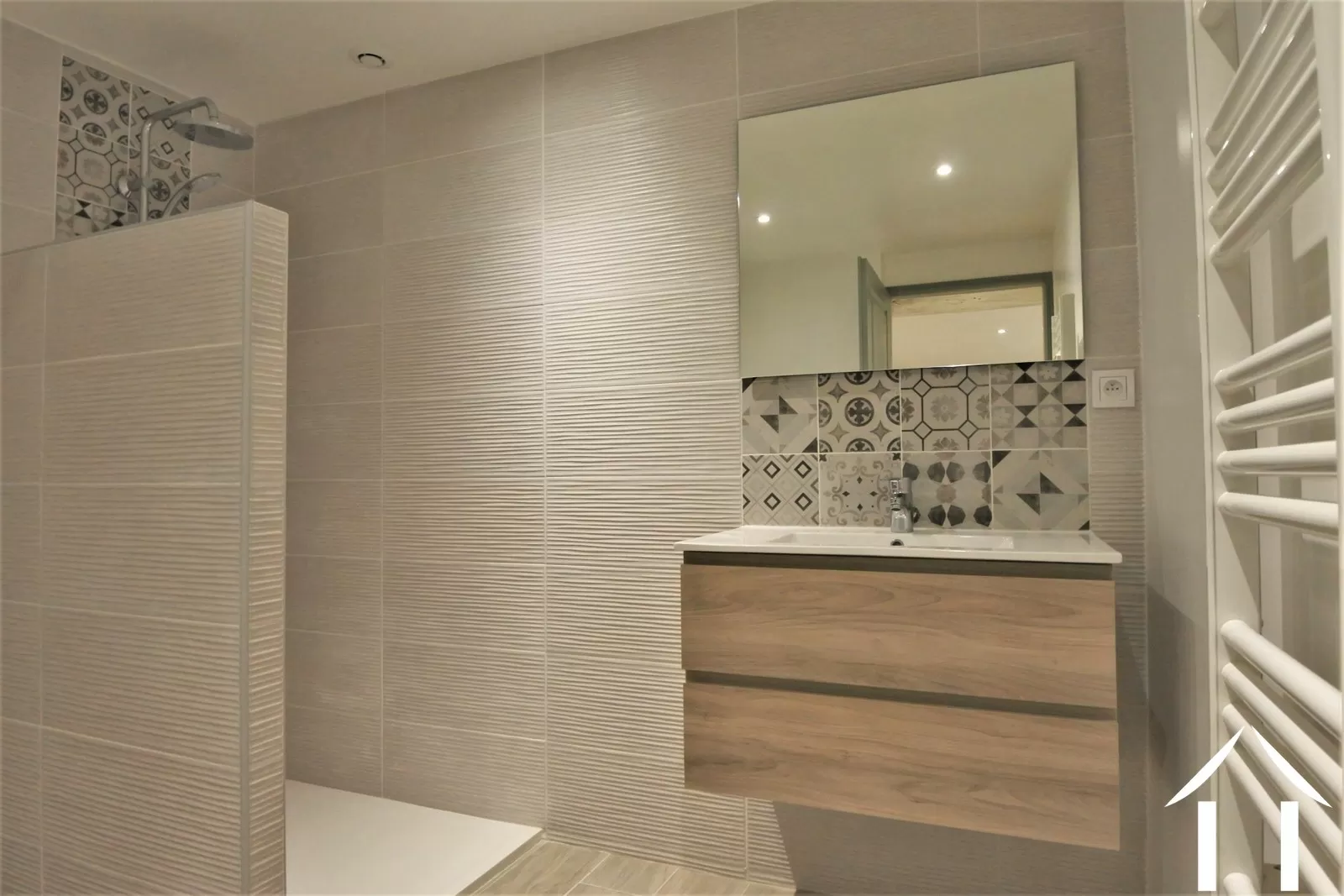 Maison de bourg à vendre joncy, bourgogne, JP5135S Image - 9