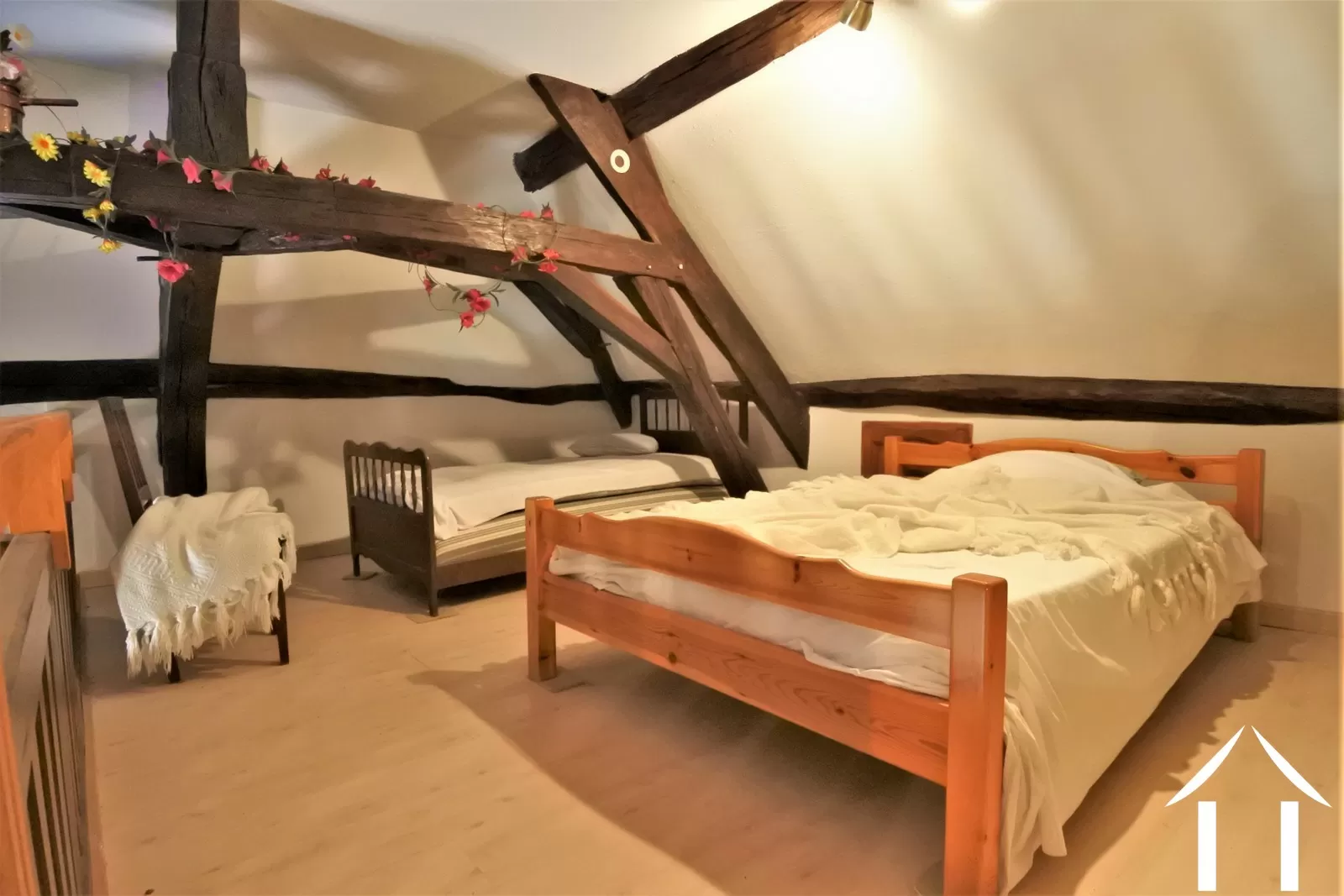Complex avec gîtes à vendre cluny, bourgogne, JP5150S Image - 15