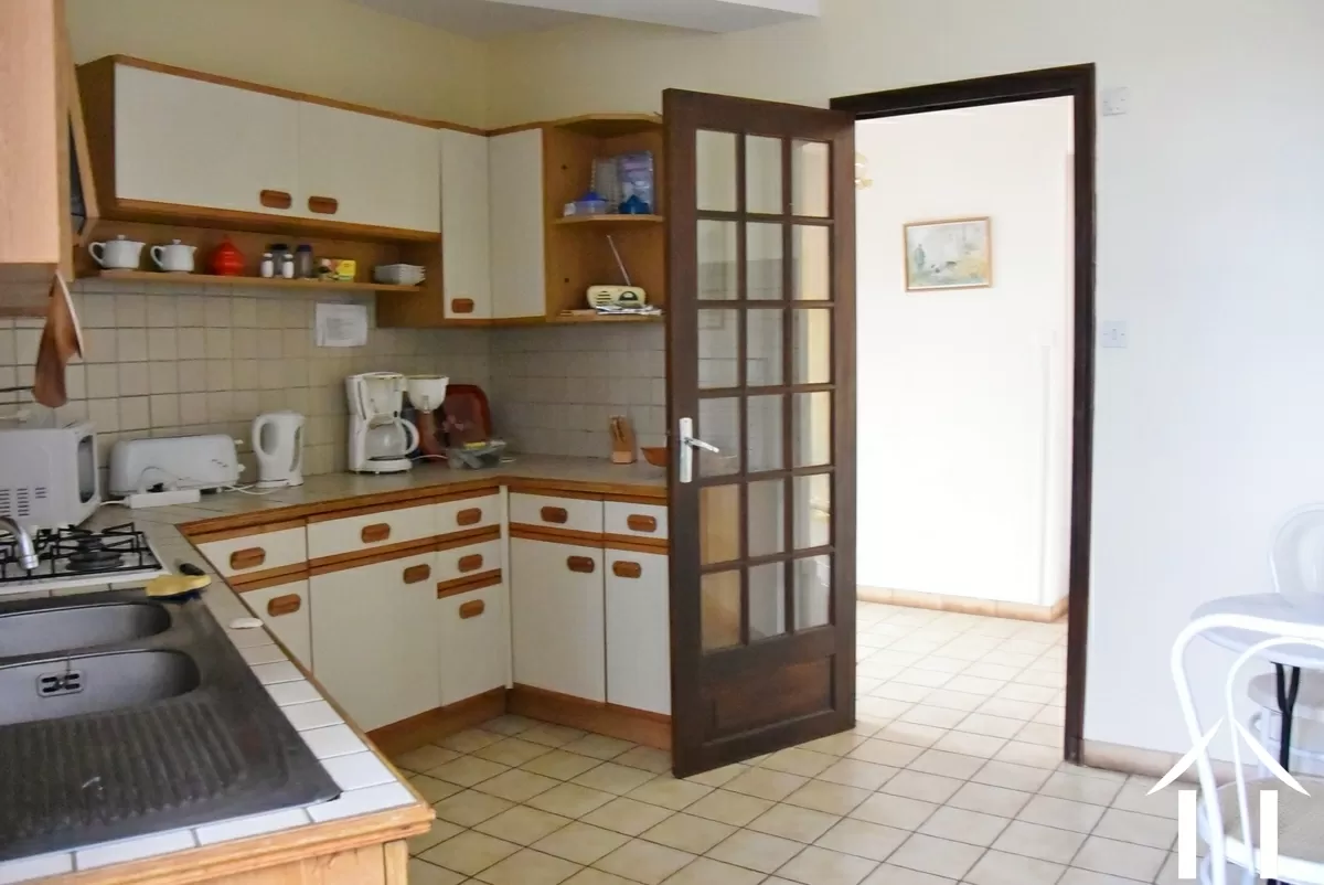 Complex avec gîtes à vendre cluny, bourgogne, JP5150S Image - 24