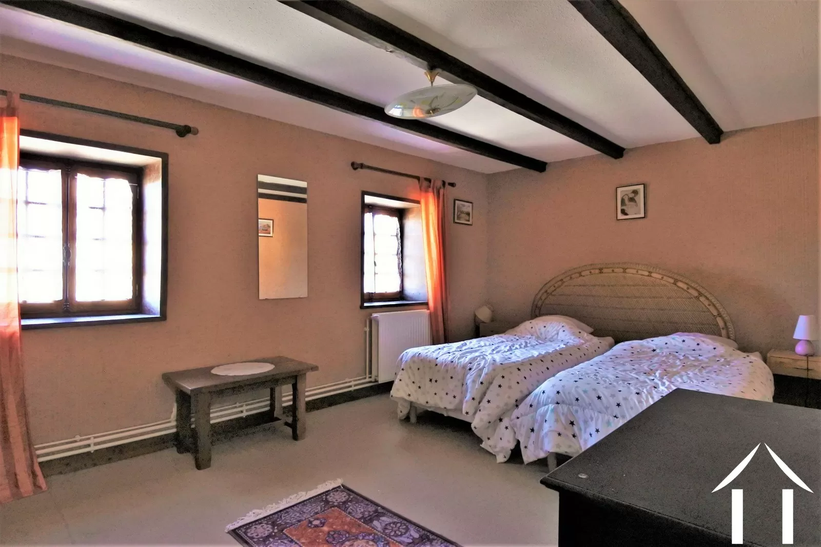 Complex avec gîtes à vendre cluny, bourgogne, JP5150S Image - 26