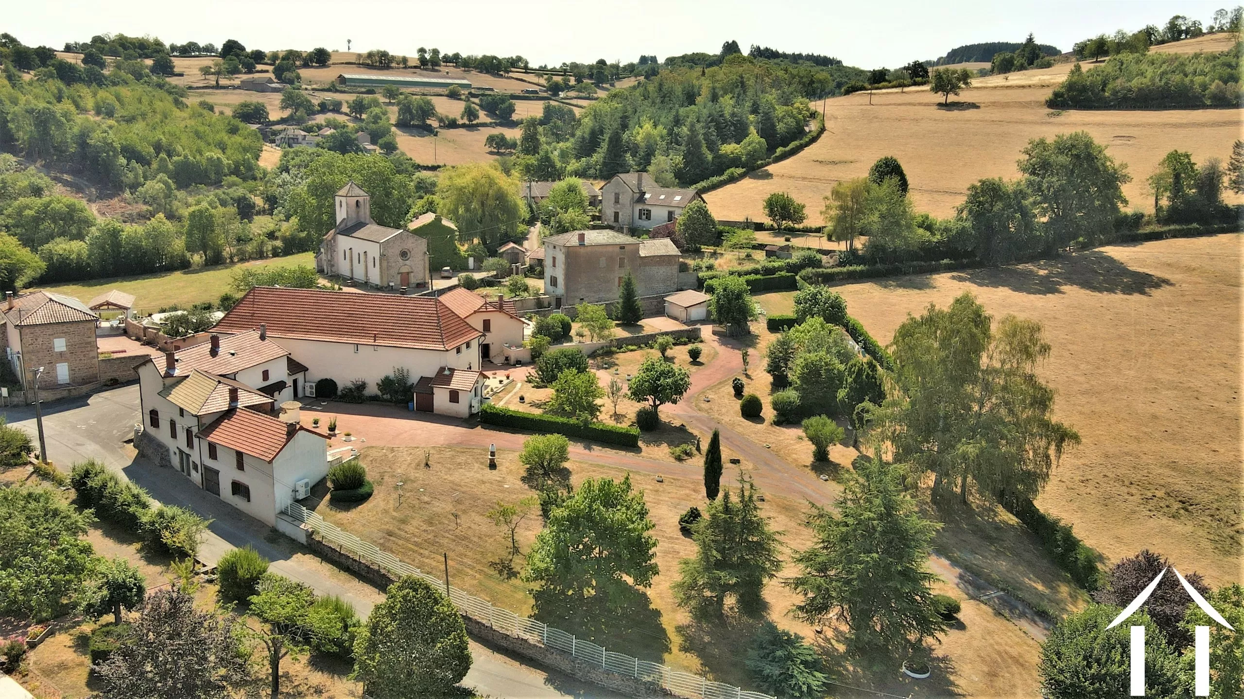 Complex avec gîtes à vendre cluny, bourgogne, JP5150S Image - 6