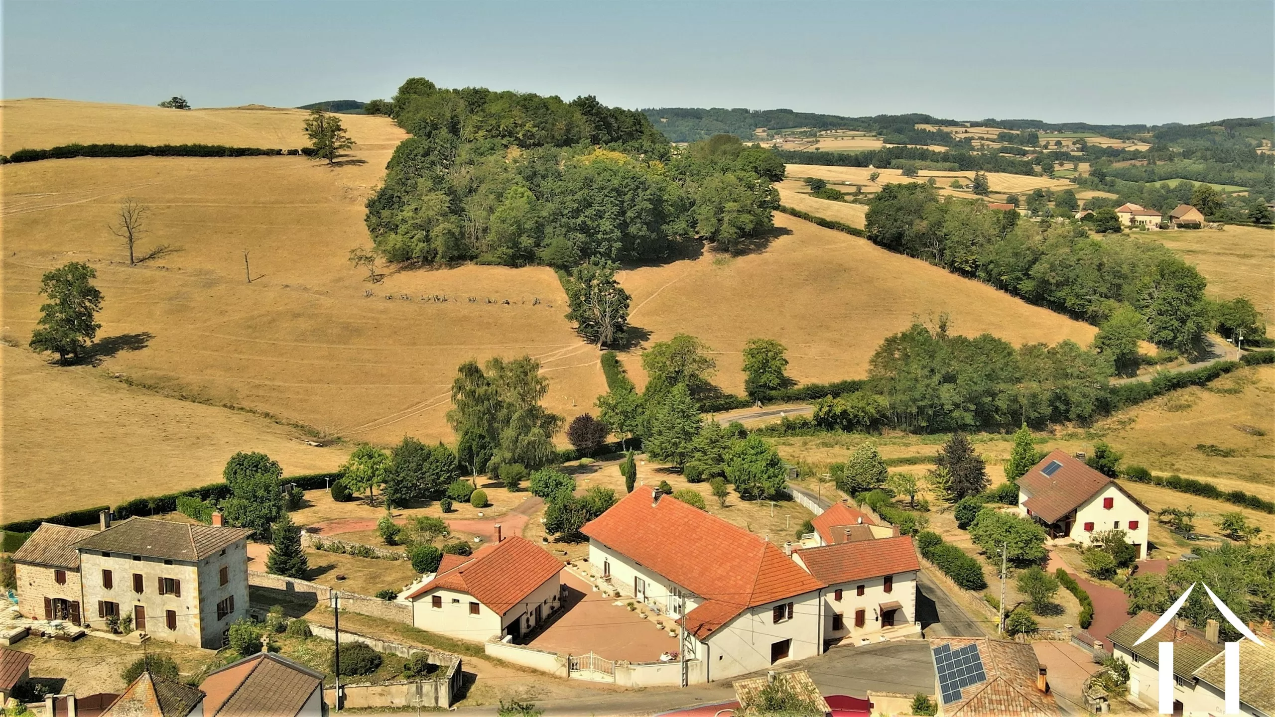 Complex avec gîtes à vendre cluny, bourgogne, JP5150S Image - 5