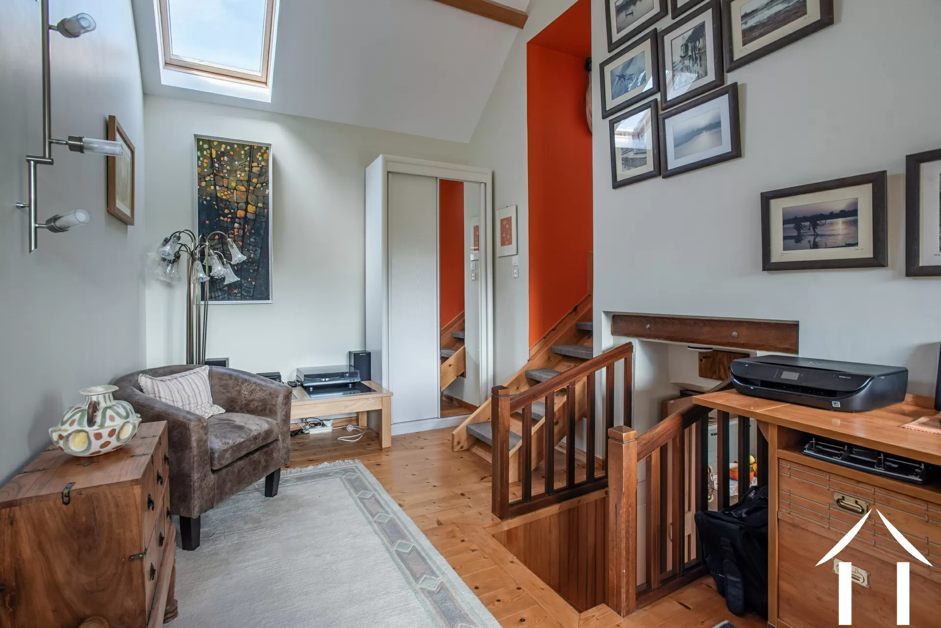 Bureau et accès à la chambre d'amis