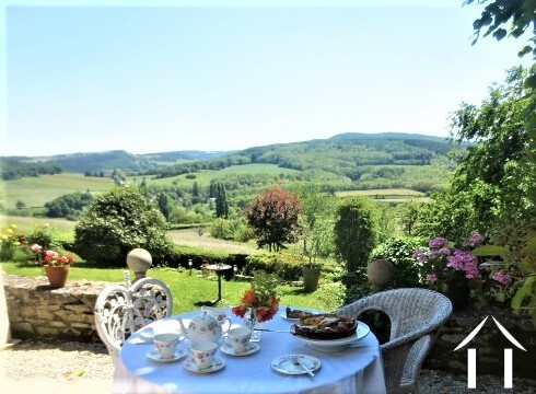 A table sur la terrasse