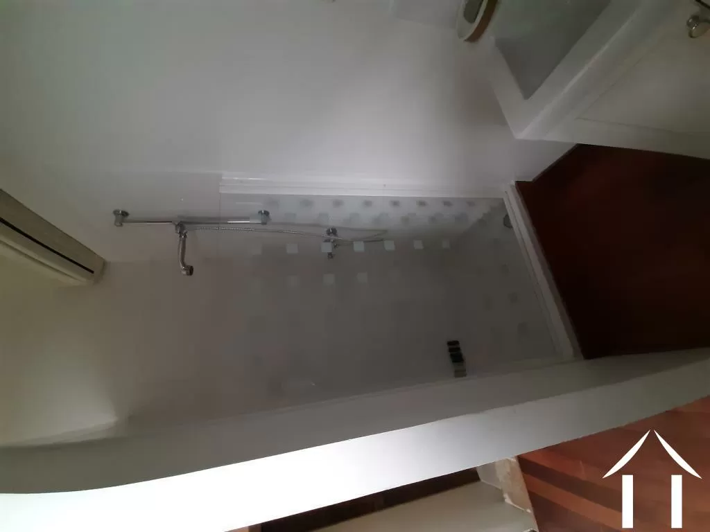 chambre d'amis avec salle de bain attenante