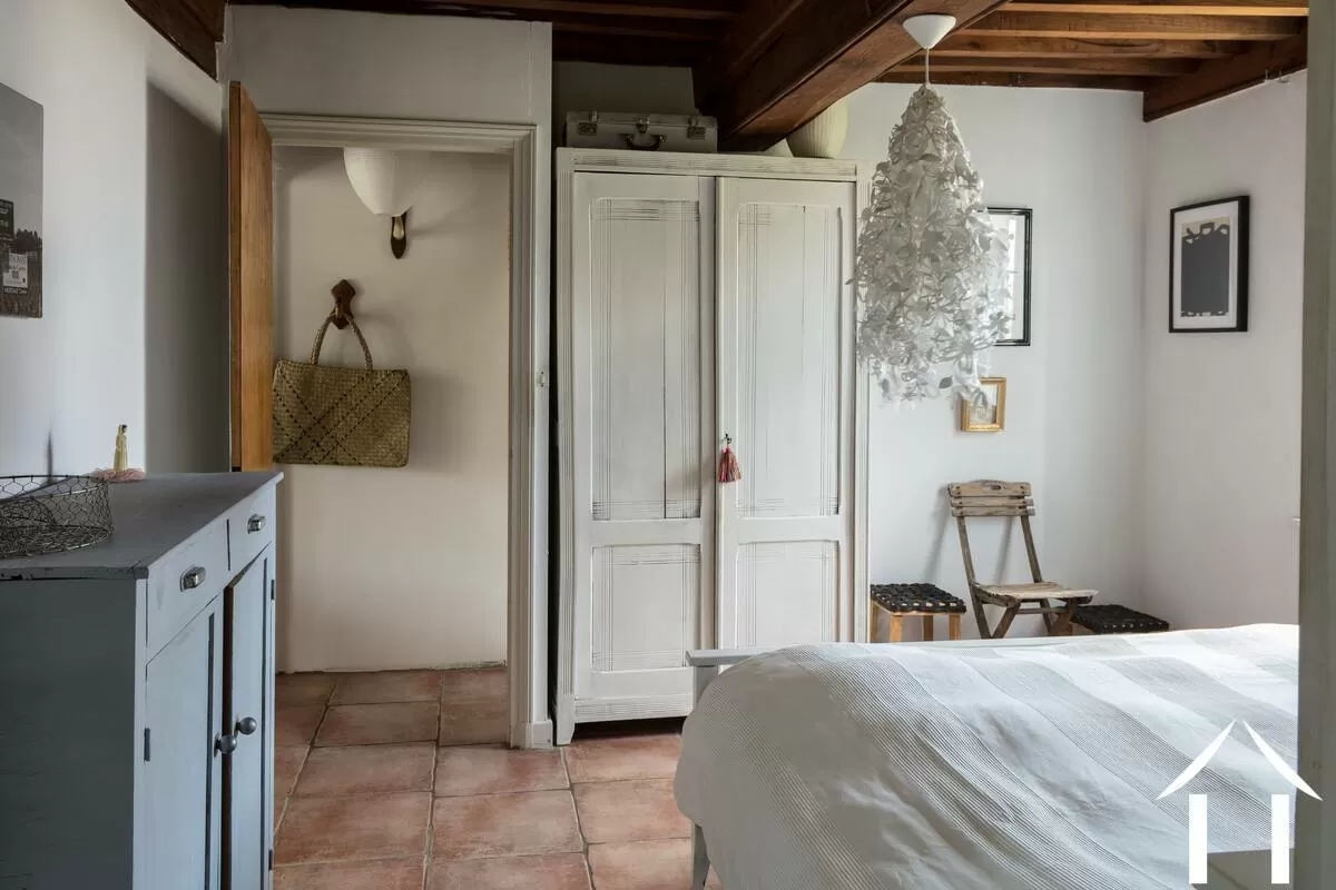 Maison en pierre à vendre arleuf, bourgogne, CvH5323L Image - 13