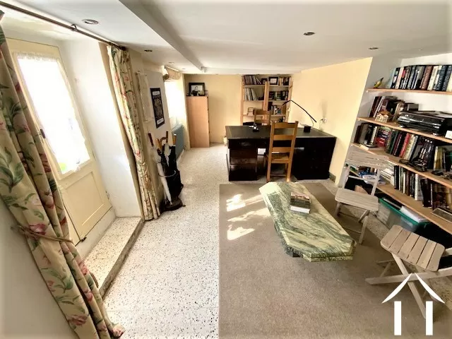 Studio-bibliothèque (peut être converti en 5ème chambre)