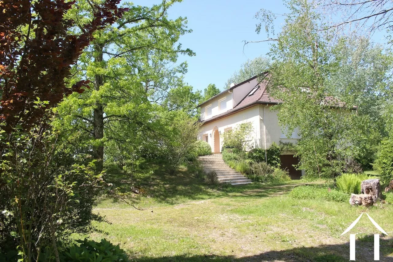 Maison avec gite à vendre charrin, bourgogne, MW5458L Image - 23