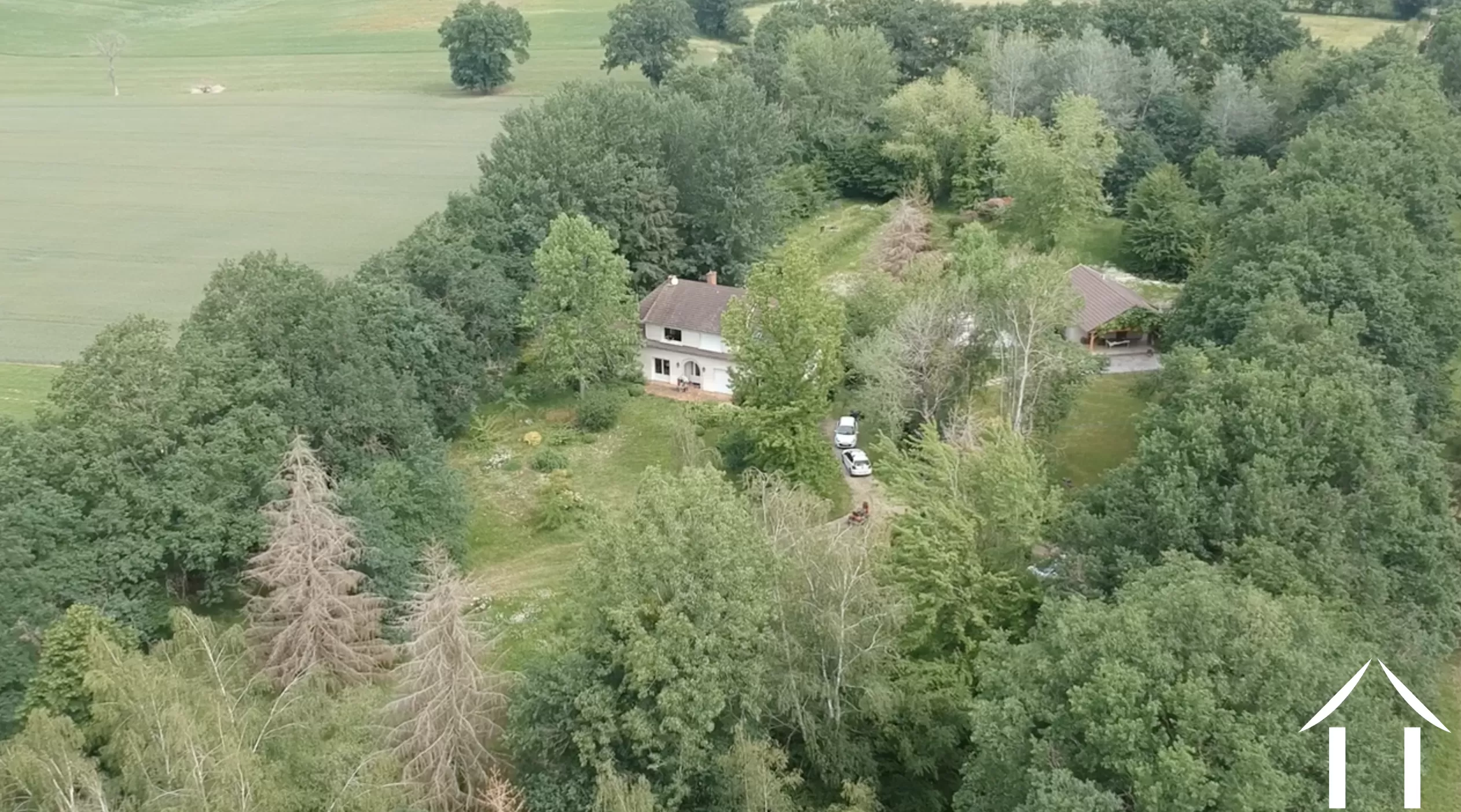 Maison avec gite à vendre charrin, bourgogne, MW5458L Image - 24