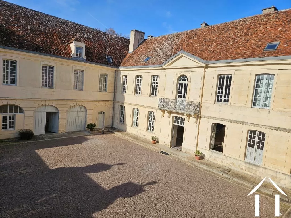 Front and west wing