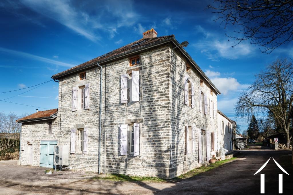 Ancien presbytère rénové