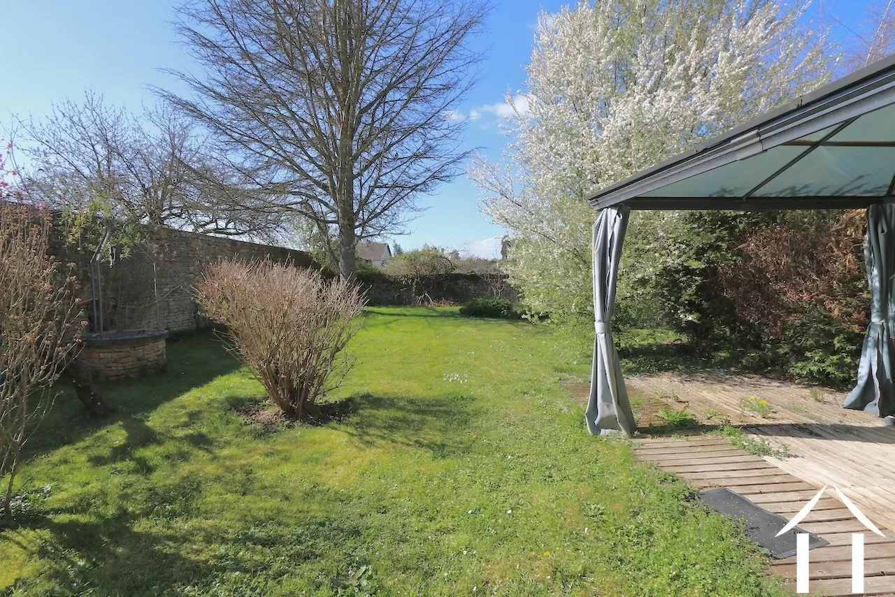 Le jardin vu depuis le rez-de-chaussée.