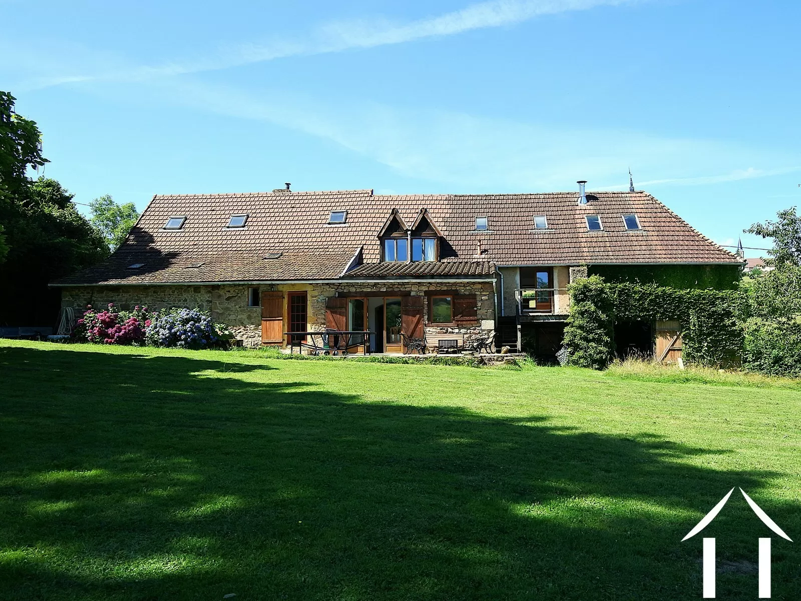 Maison à vendre montmelard, bourgogne, JDP5589S Image - 1