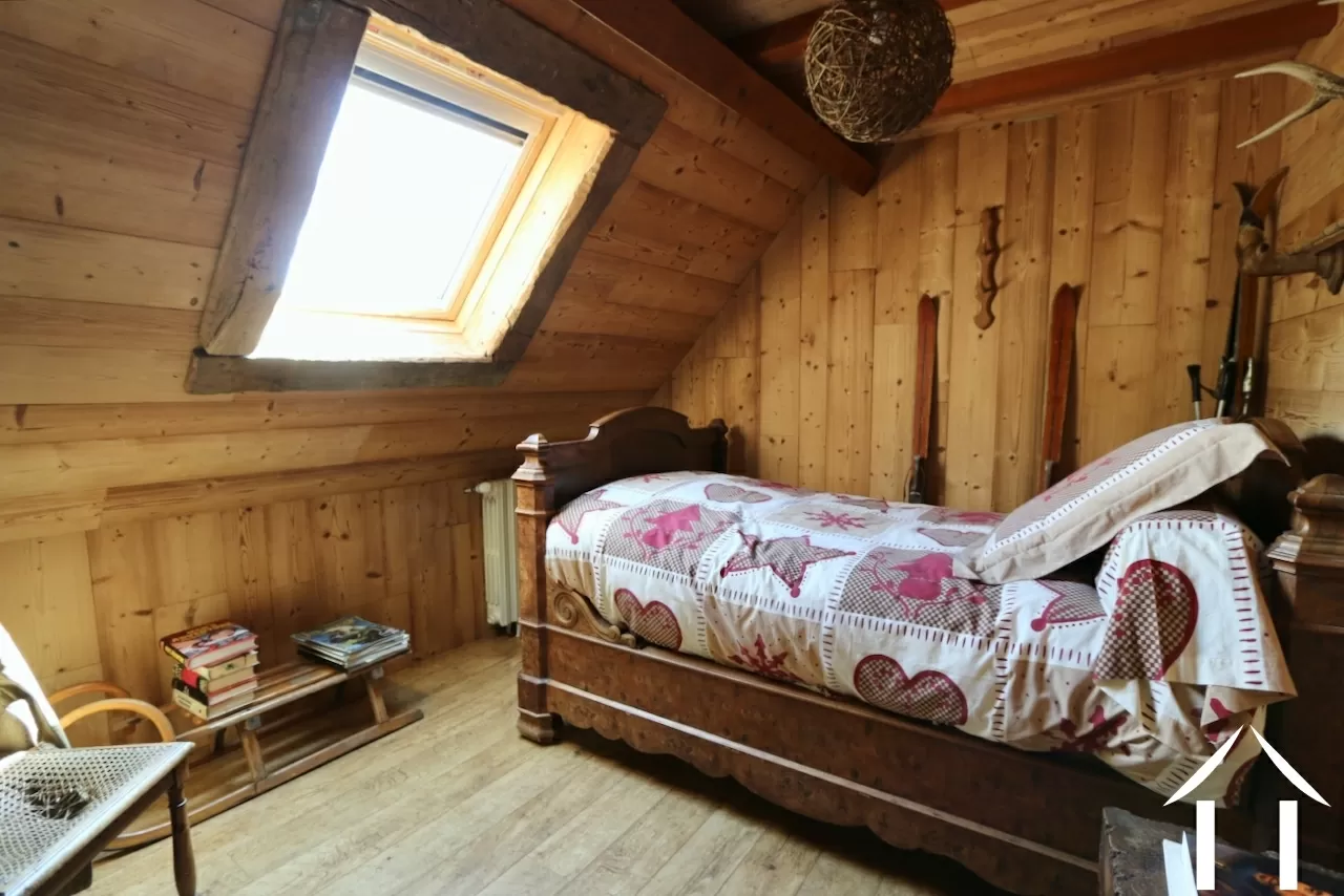 Maison 2 : chambre 2