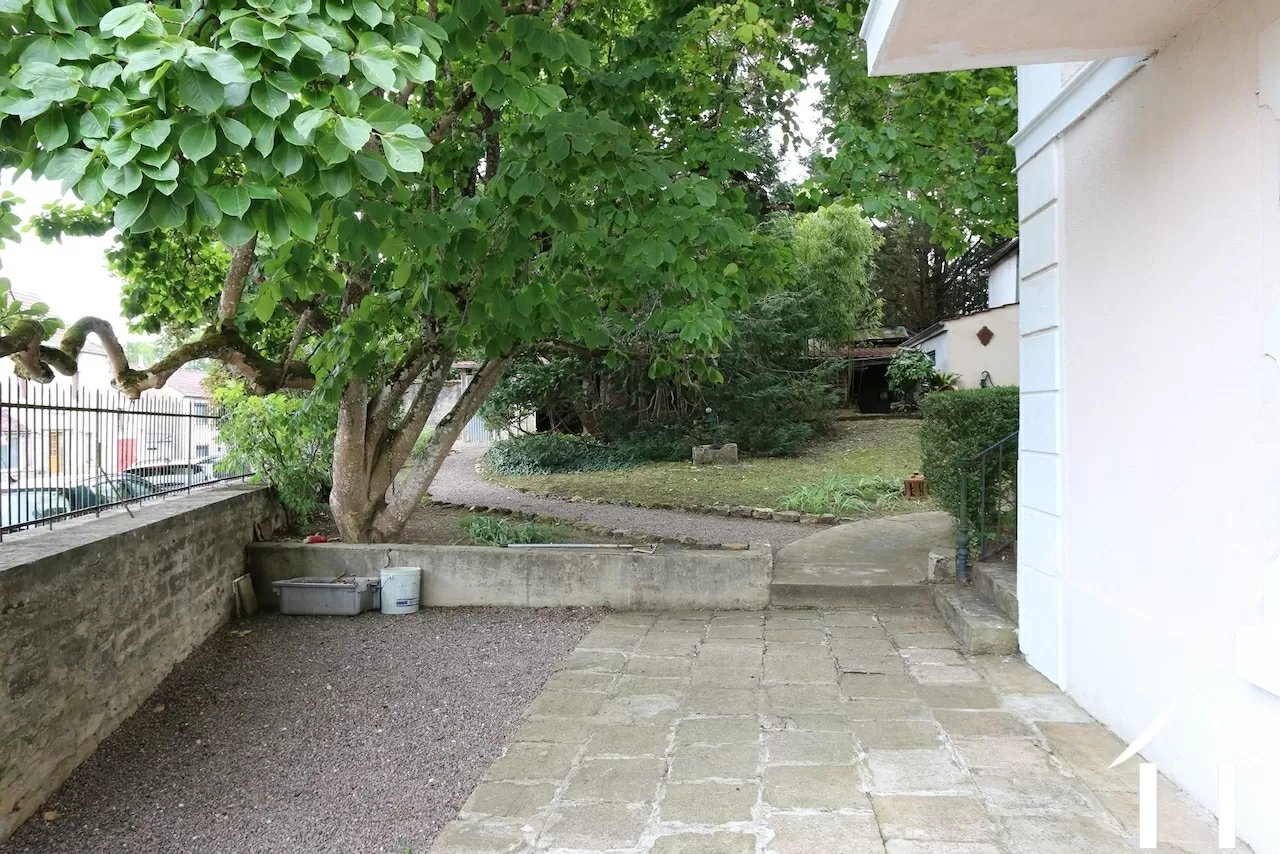 Terrasse devant la maison