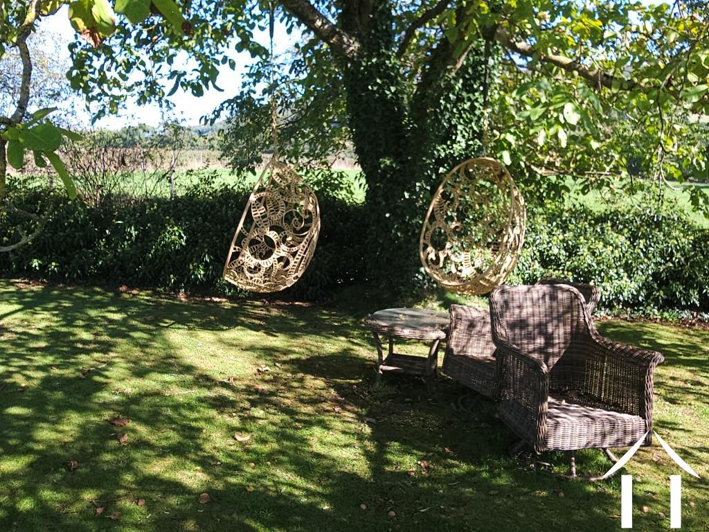 Chaises de jardin suspendues