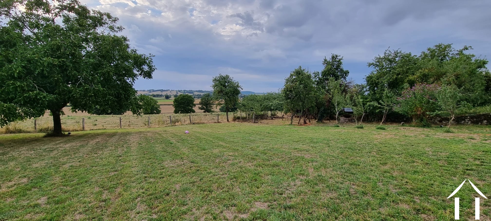 Maison à vendre corbigny, bourgogne, cvh5643 Image - 2