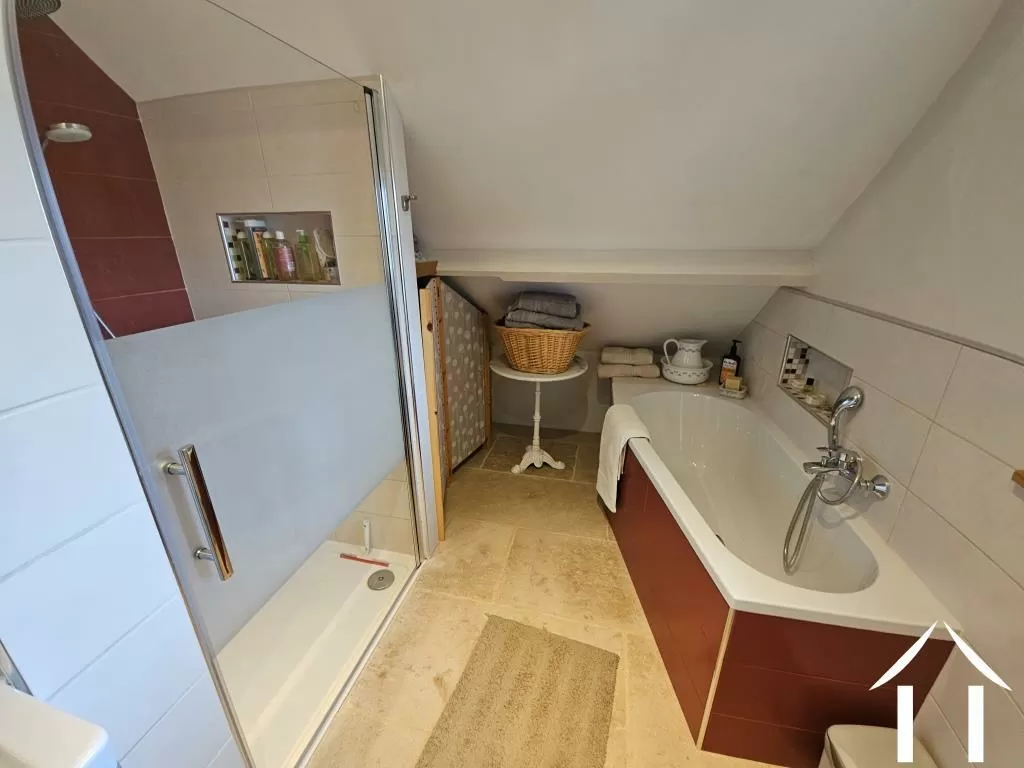Salle de bain et douche à l'italienne