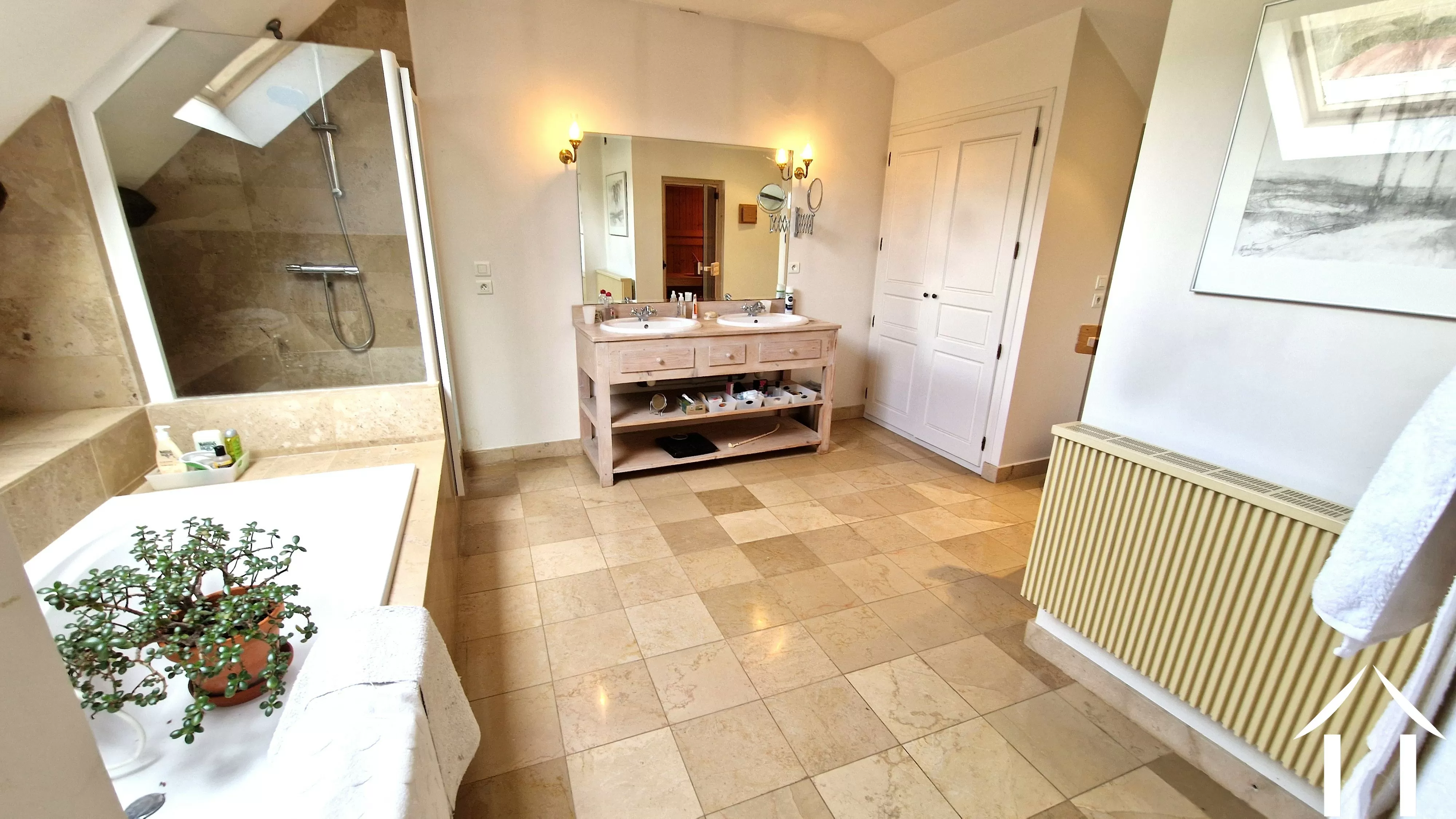 Salle de bain principale