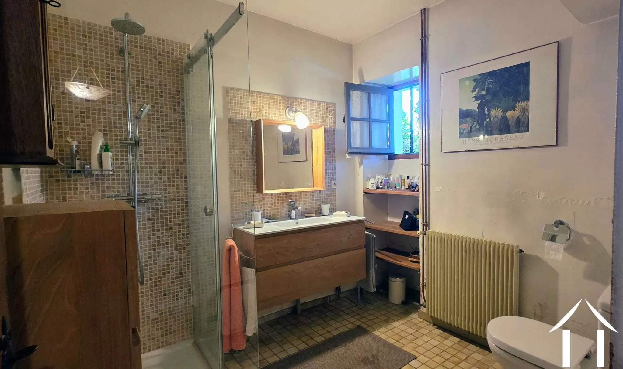 Salle d'eau avec WC