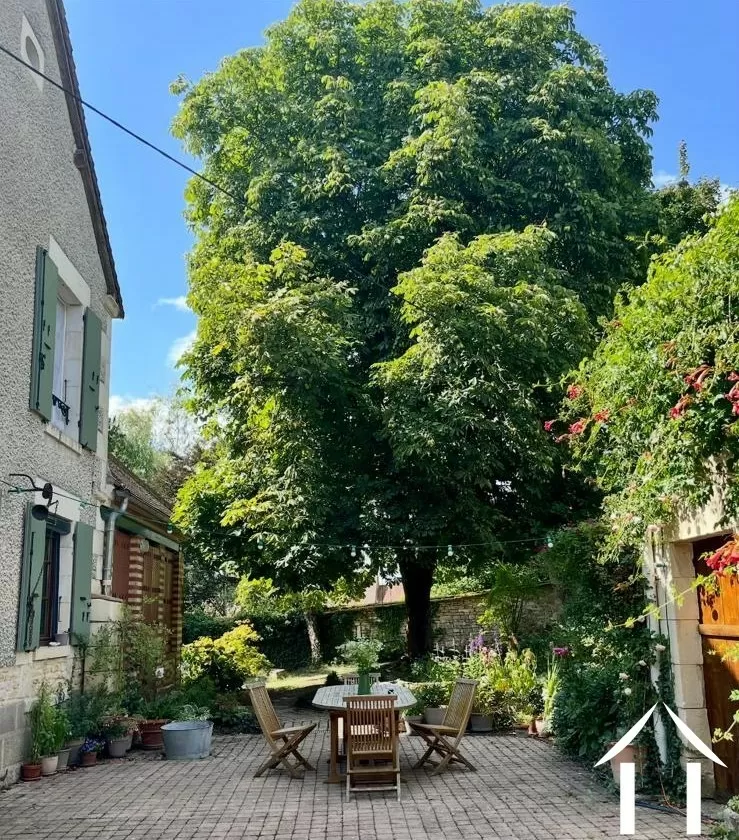 Maison à vendre menestreau, bourgogne, LB5671N Image - 1