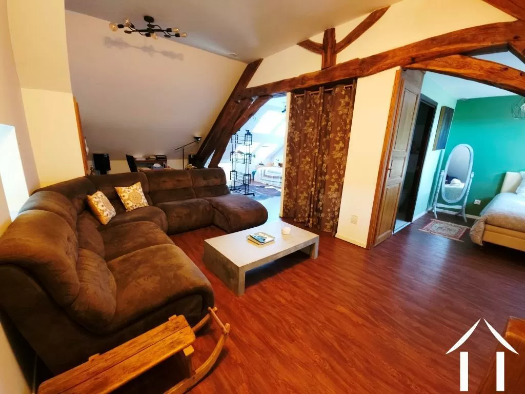 Appartement studio au 2ème étage supérieur