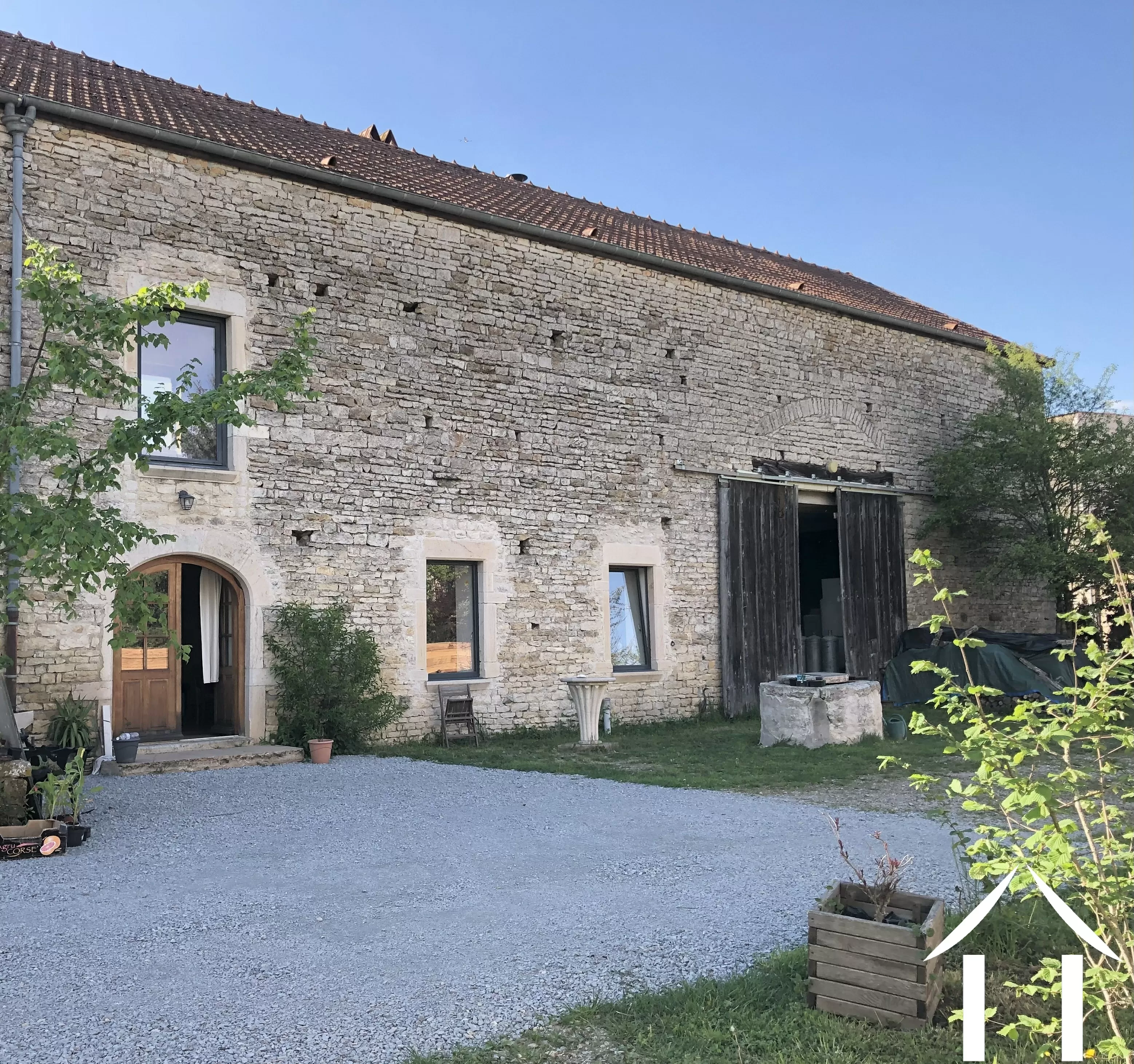 Maison et grange