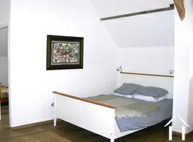 The discreet mezzanine bedroom area - equally this could be a large seating/bureau area.