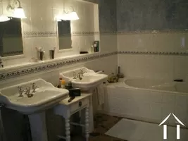 Salle de bains 1