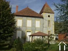 Châteaux, domaine à vendre gueugnon, bourgogne, BP8219BL2 Image - 2