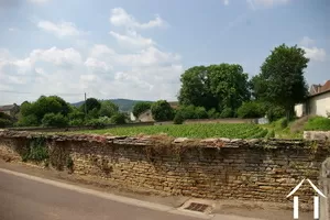 view to the front of the property