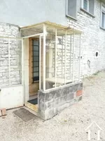 entree sous sol avec chambre