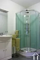 Douche massage dans la plupart des chambres