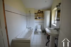 salle de bain et wc dans la maison d'amis