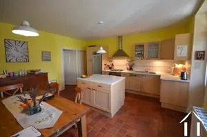 Kitchen, sold fully furnished and equipped