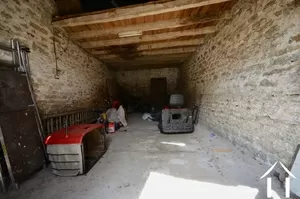 garage in barn