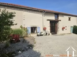 Maison à vendre chalus, auvergne, Li1010 Image - 15