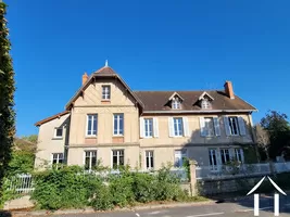 Maison en pierre à vendre bessay sur allier, auvergne, AP030071041 Image - 1