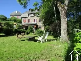 Châteaux, domaine à vendre besse et st anastaise, auvergne, AP030071062 Image - 2