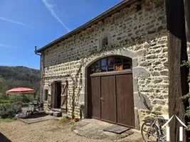 Maison en pierre à vendre lachaux, auvergne, AP030071089 Image - 2