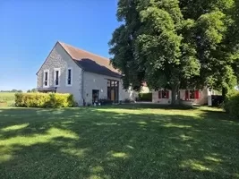 Maison à vendre effiat, auvergne, AP030071102 Image - 1