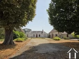 Maison à vendre noyant d allier, auvergne, AP030071125 Image - 1