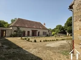 Maison à vendre noyant d allier, auvergne, AP030071125 Image - 2