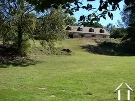 Châteaux, domaine à vendre arronnes, auvergne, AP03007176 Image - 1