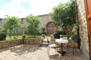 Châteaux, domaine à vendre bournoncle st pierre, auvergne, AP03007942 Image - 3