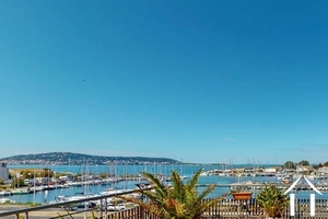 Vue sur Sète, l’Etang de Thau et le Mont St. Loup à Agde