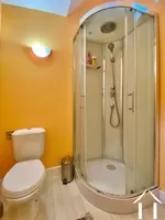 Nouvelle salle de douche avec WC