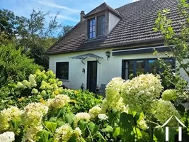 Cottage Facade